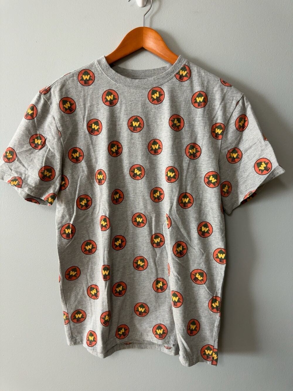 Disney Pixar Up Wilderness Explorers Badge All Over Print T Shirt Mens S Gray